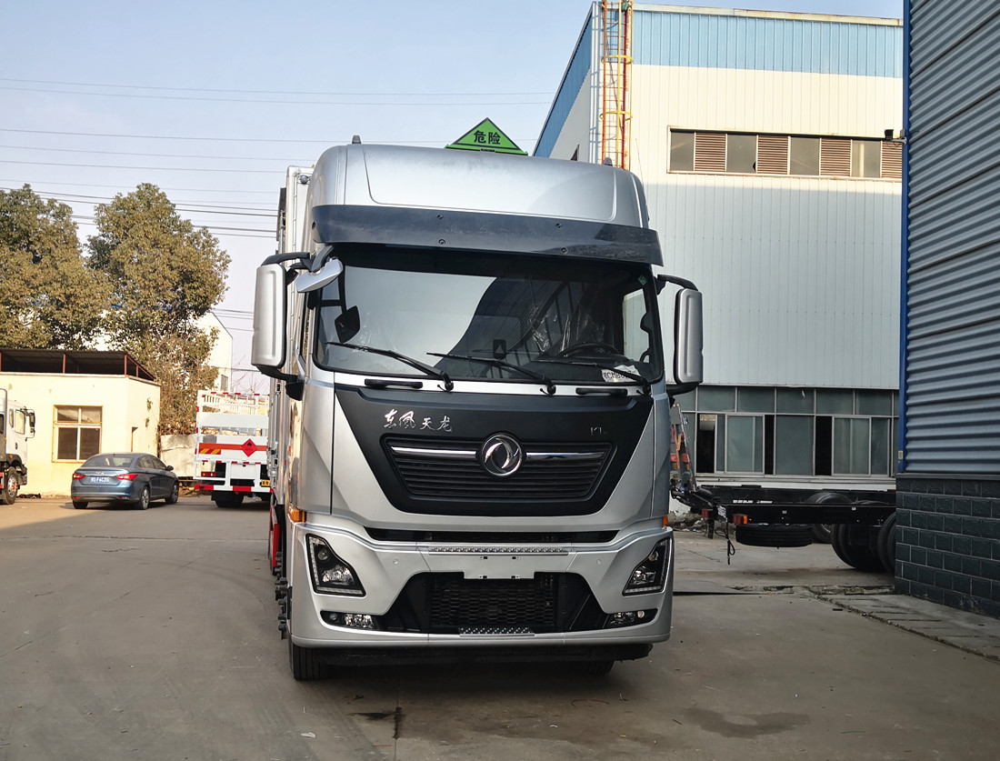 東風(fēng)天龍國六9.6米雜項(xiàng)危險品廂式運(yùn)輸車