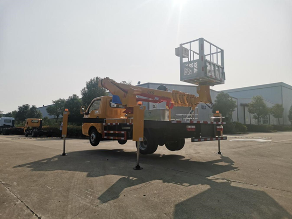 17.5米東風(fēng)途逸高空作業(yè)車(chē)