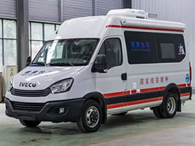 依維柯移動式疫苗接種車，可下鄉(xiāng)鎮(zhèn)